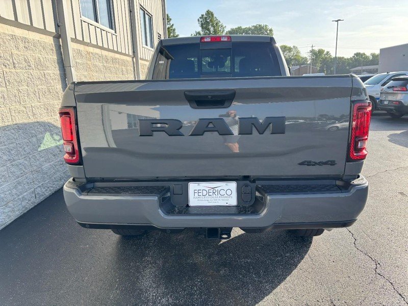 New 2026 Ceramic Gray Clear-Coat Exterior Paint RAM Black Express 4x4 image 4