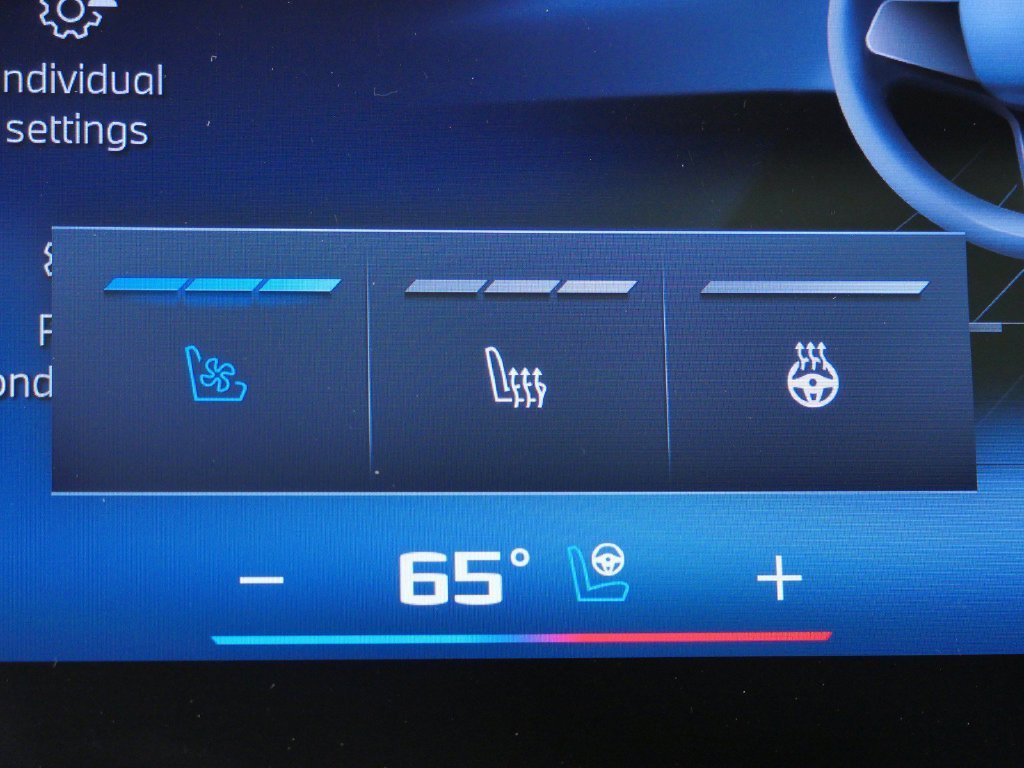 New 2027 Brooklyn Grey Metallic BMW M60i image 47
