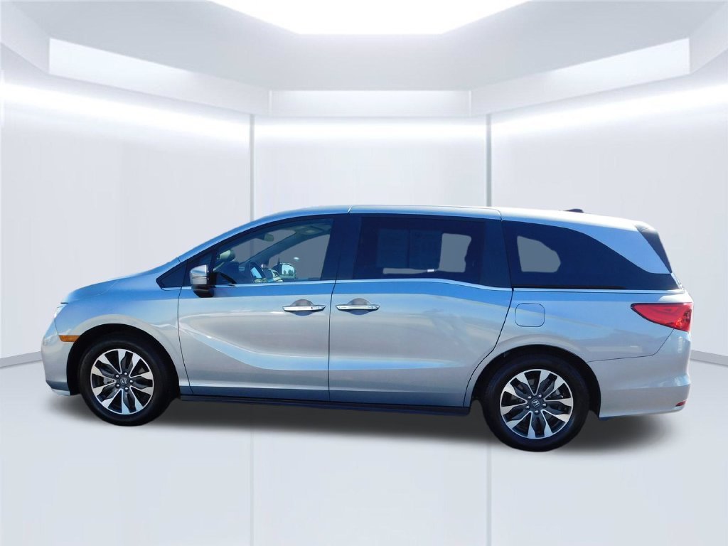 Certified Used 2024 Lunar Silver Metallic Honda EX-L image 6