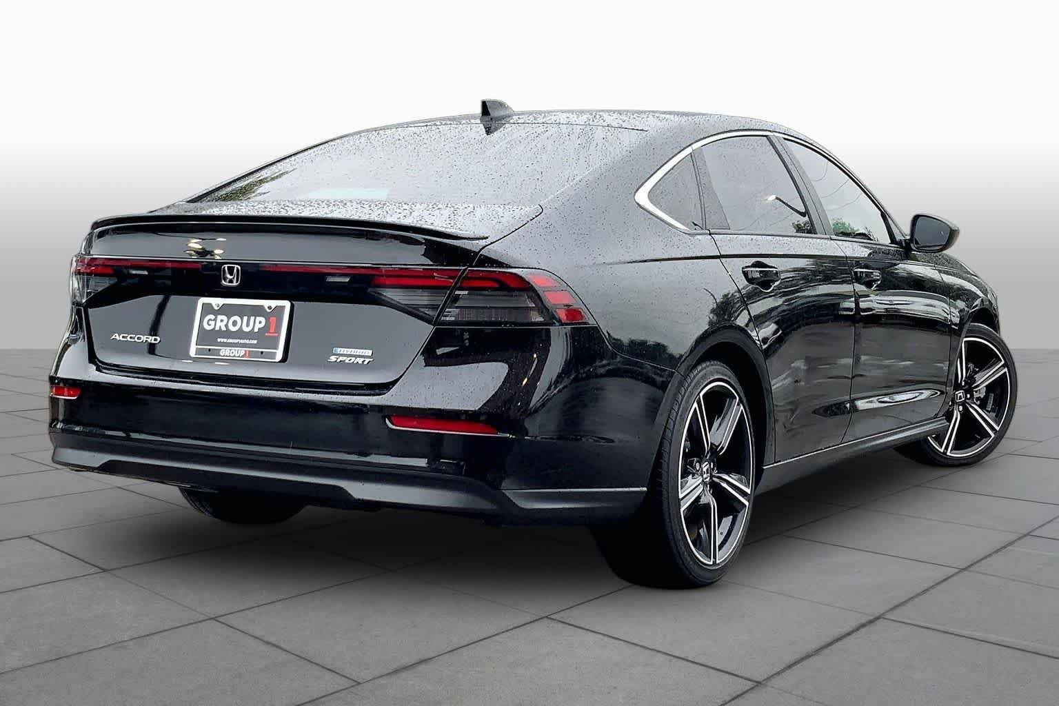 Used 2025 Crystal Black Pearl Honda Sport image 13