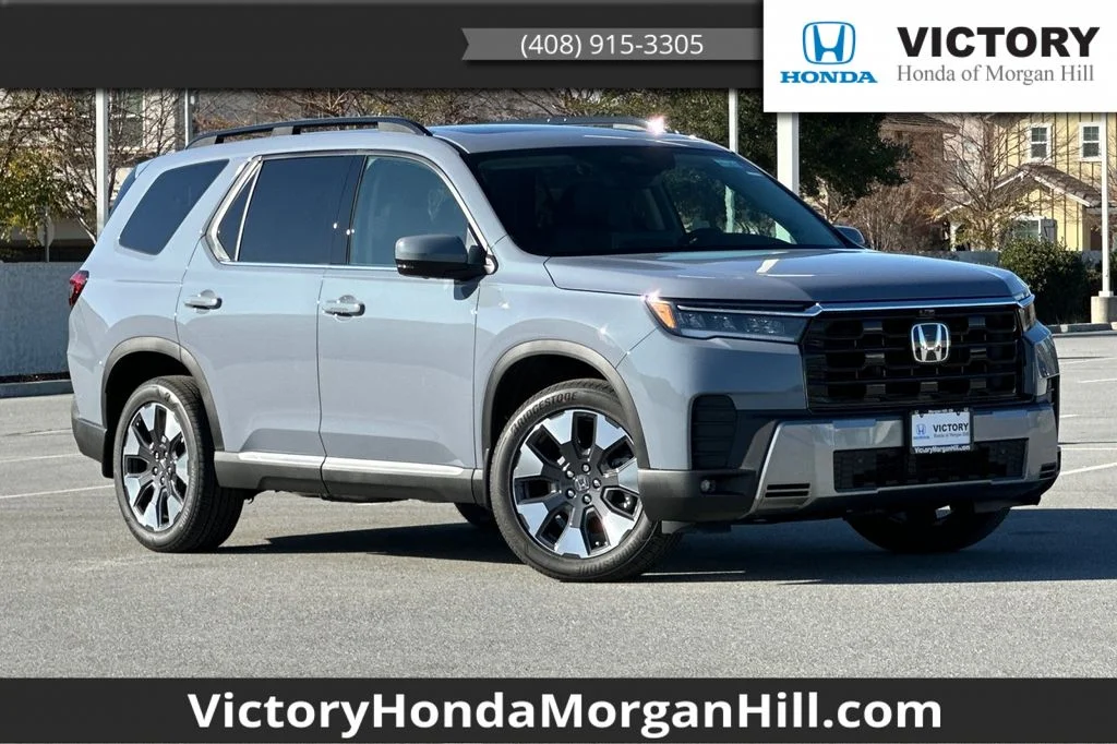 2026 Honda Pilot Touring AWD's photo