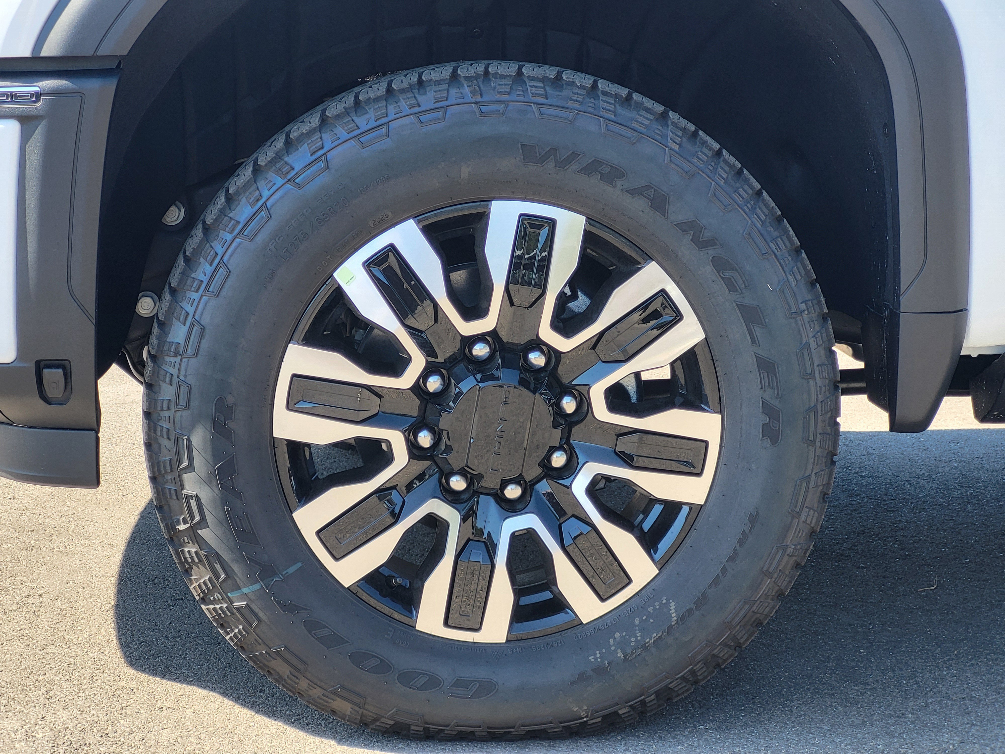 New 2026 Summit White GMC Denali Ultimate image 10