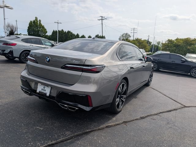 Certified Used 2023 Oxide Gray Metallic BMW 760i xDrive image 5