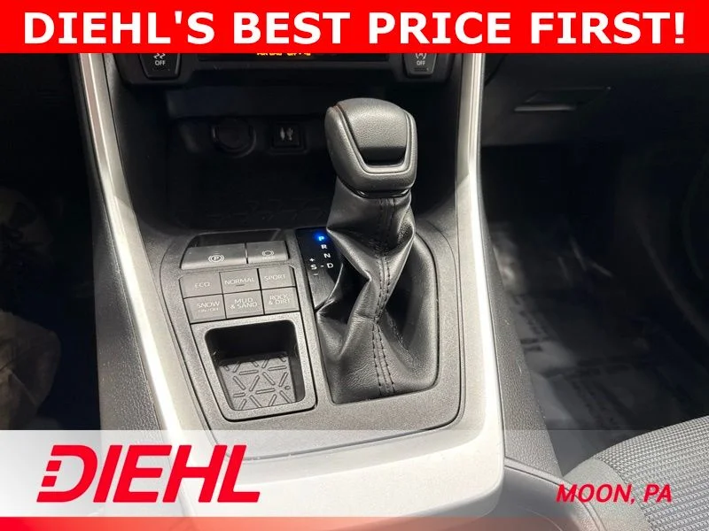 Used 2019 Silver Toyota LE image 29