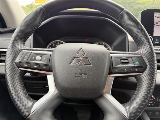 Used 2024 Mercury Gray Metallic Mitsubishi SE image 14