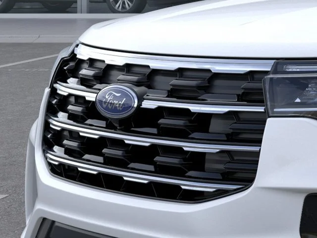 New 2026 Star White Metallic Tri-Coat Ford Active image 17