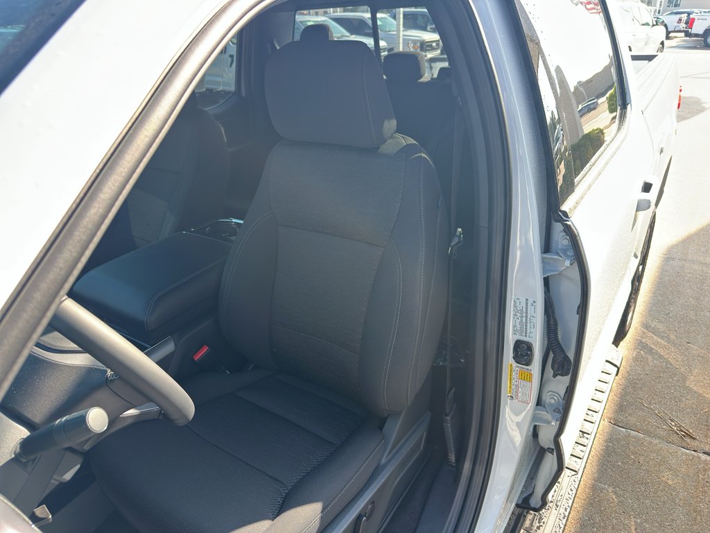 New 2026 Oxford White Ford XLT image 29
