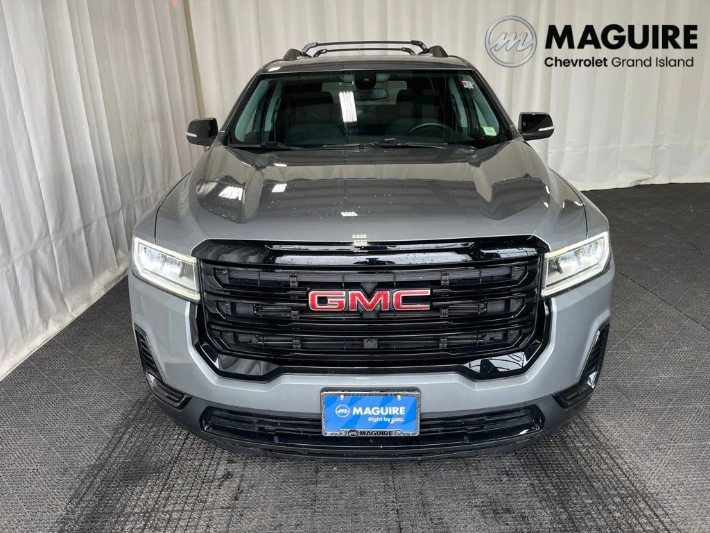 Used 2023 Silver GMC SLE image 30