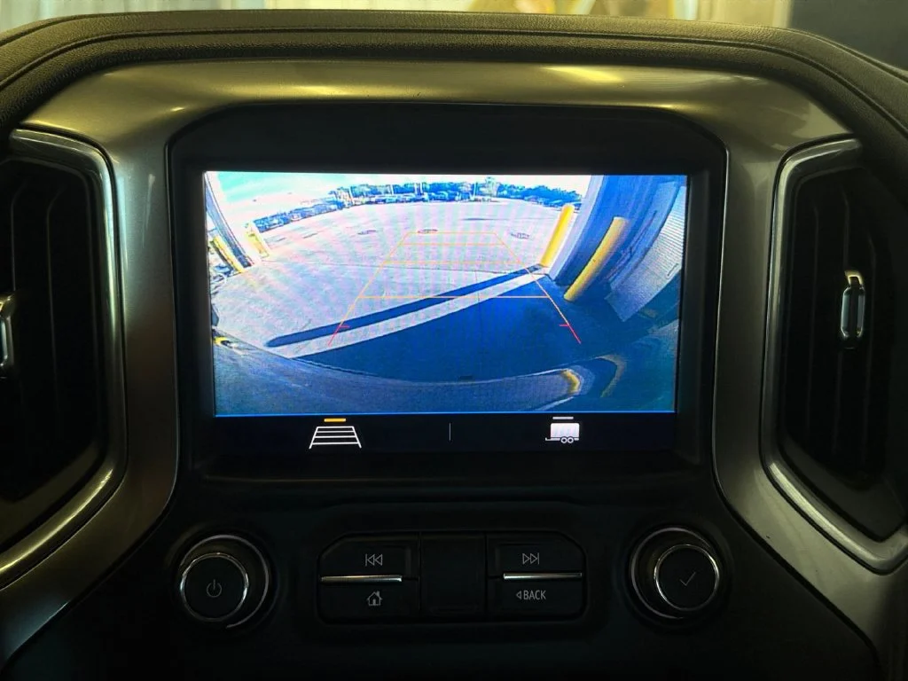 Used 2020 NORTHSKY BLUE METALLIC Chevrolet RST image 22