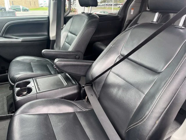 Used 2019 Gray Toyota SE image 11