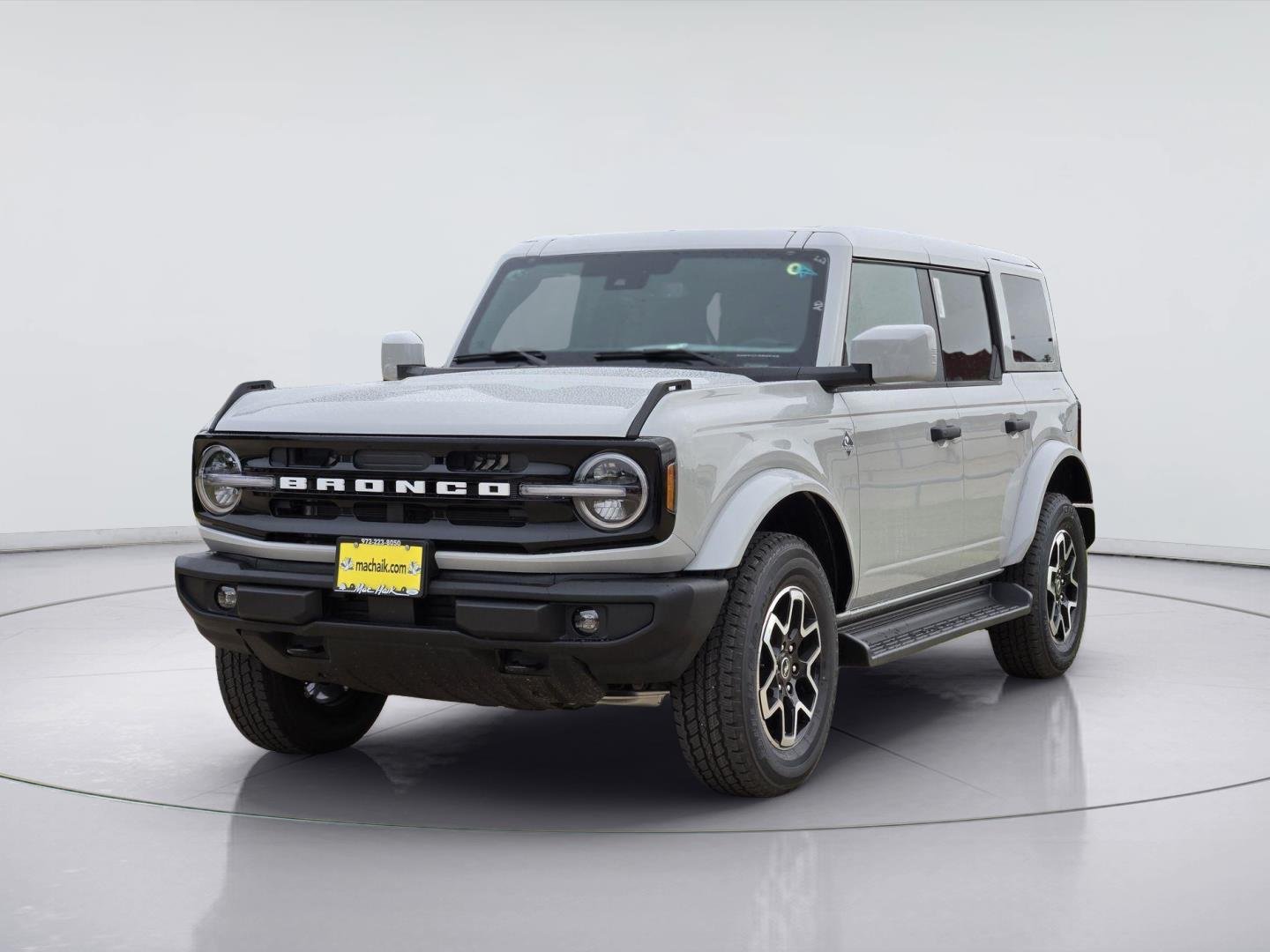 New 2026 Avalanche Gray Ford Outer Banks® image 2