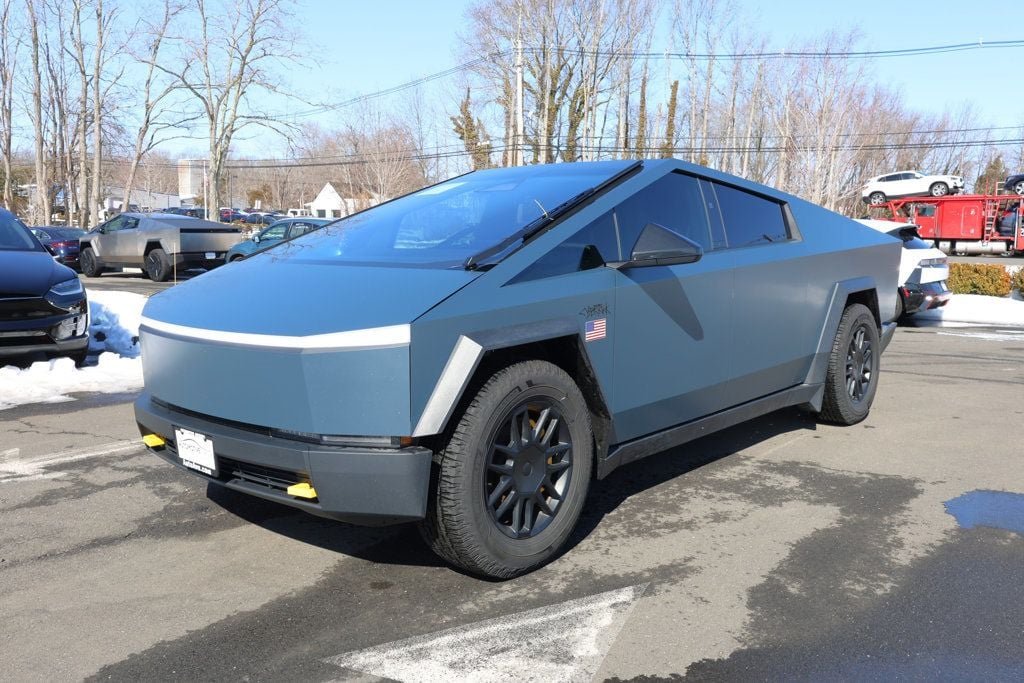 2024 Tesla Cybertruck Base