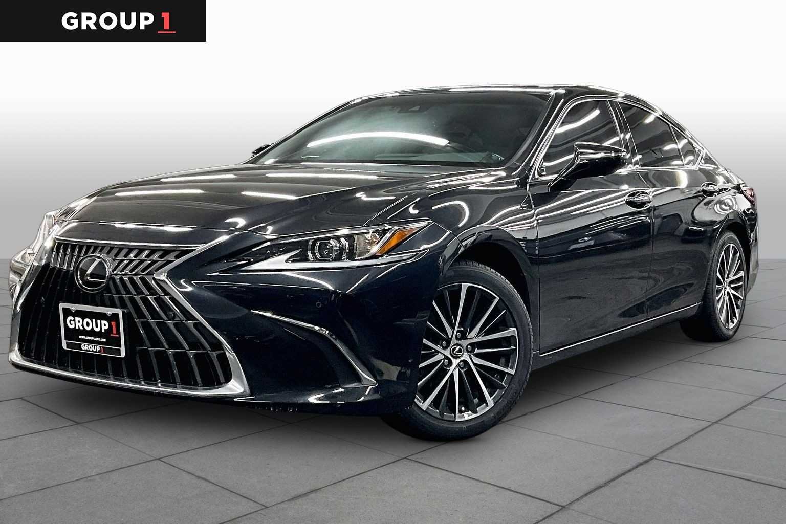 2025 Lexus ES 300h 