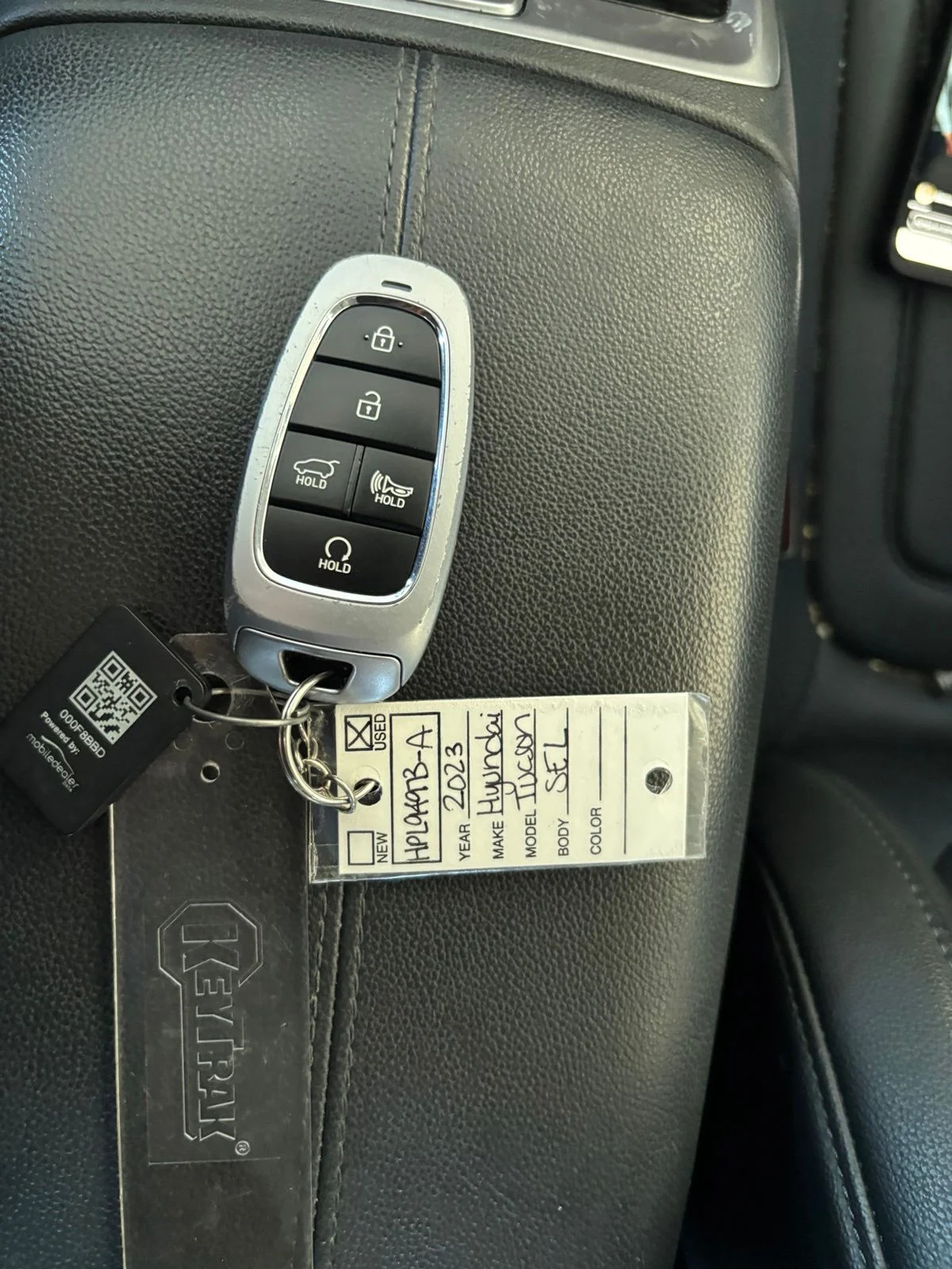 Used 2023 Gray Hyundai SEL image 13