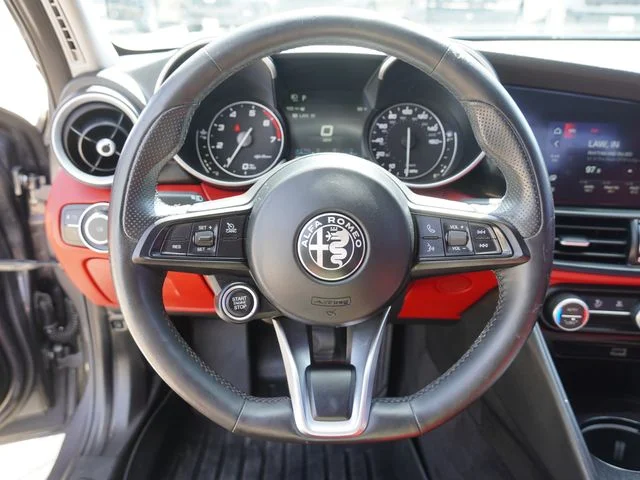Used 2020 Gray Alfa Romeo Base image 25