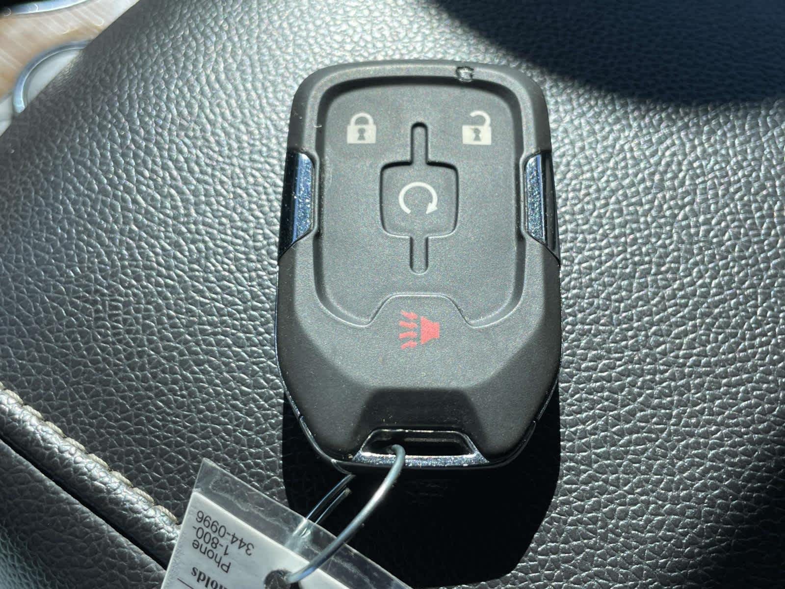 Used 2023 Summit White GMC SLE image 4