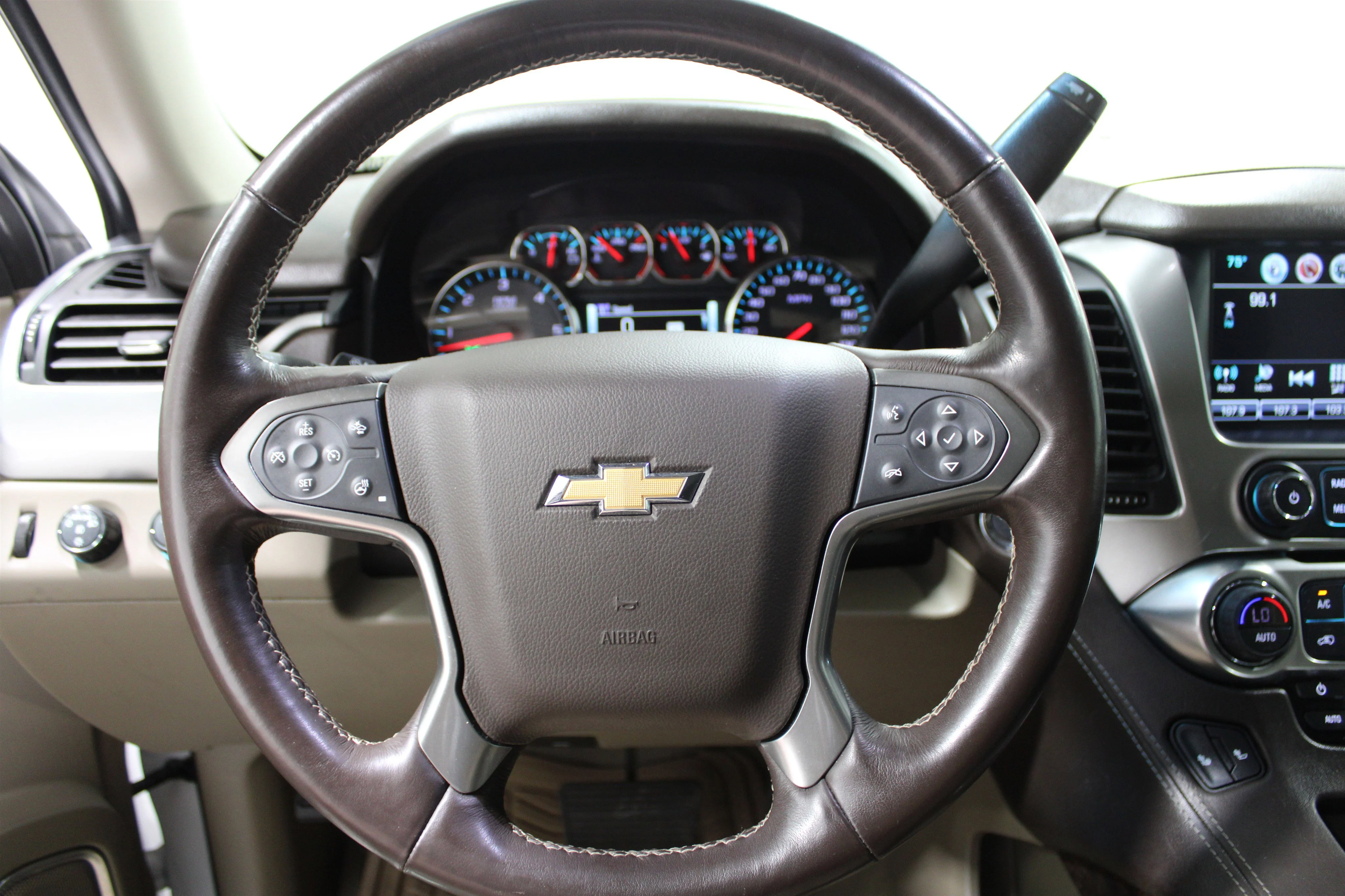 2019 Chevrolet Tahoe LT - Photo 9