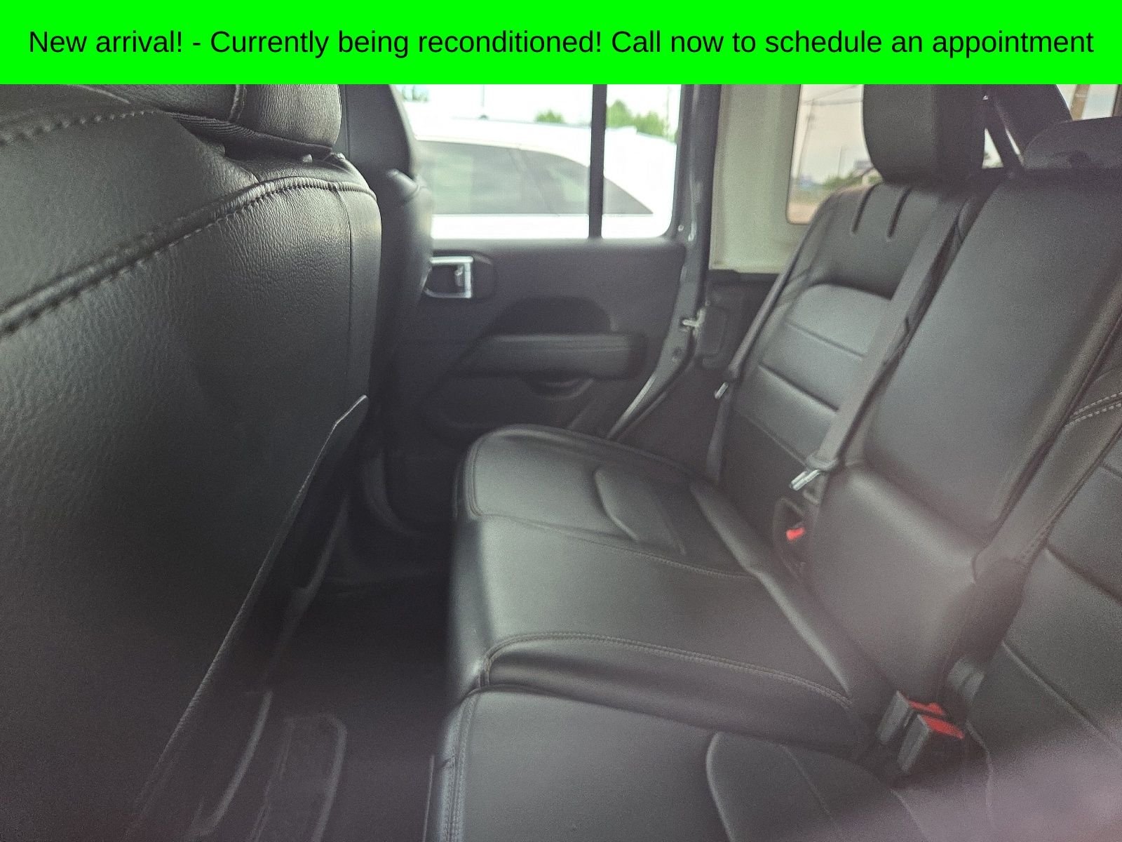 Used 2023 Gray Jeep Sahara 4xe image 9