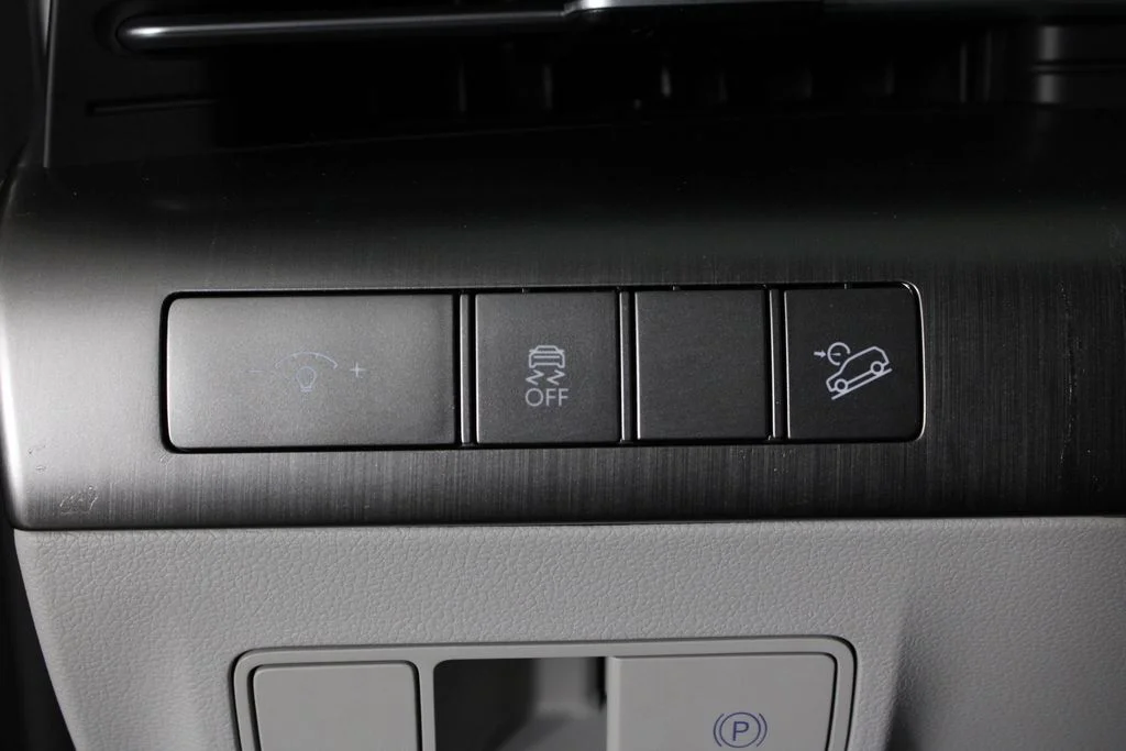 Used 2026 Gray Hyundai SEL Sport image 24