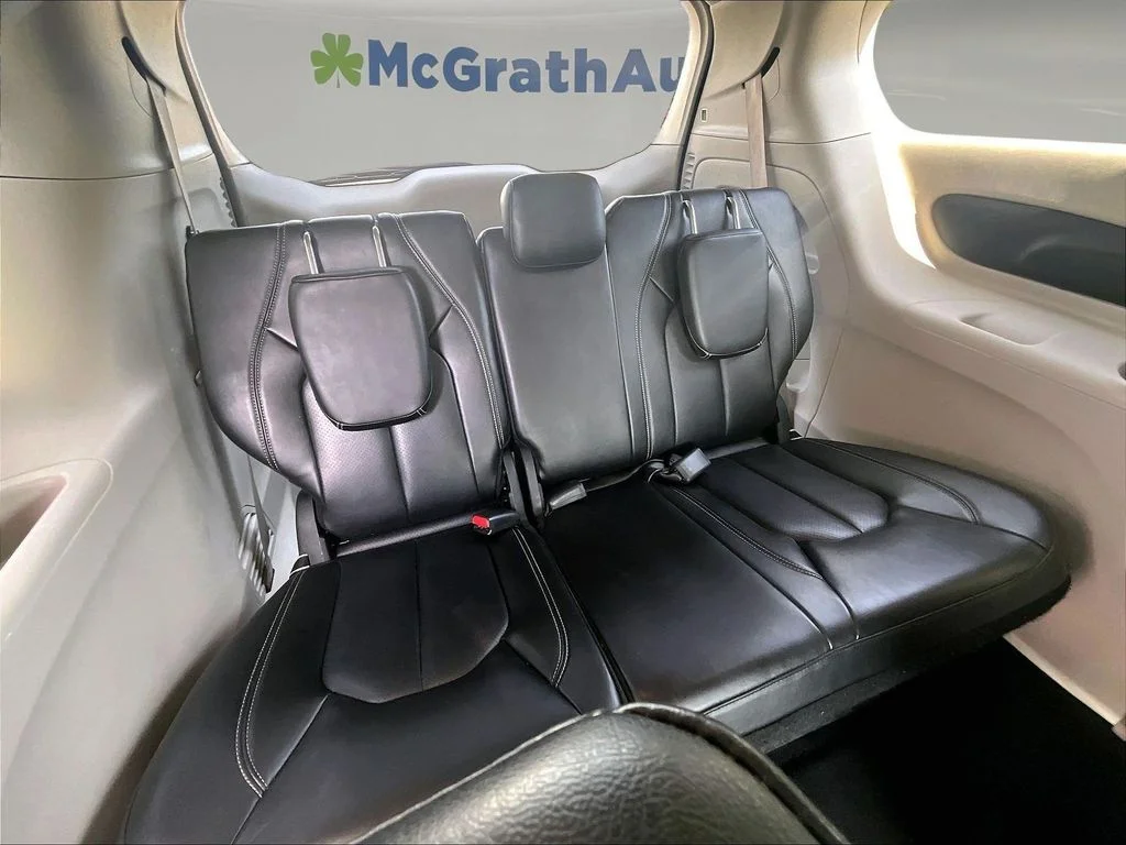 Used 2023 Gray Chrysler Touring L image 29