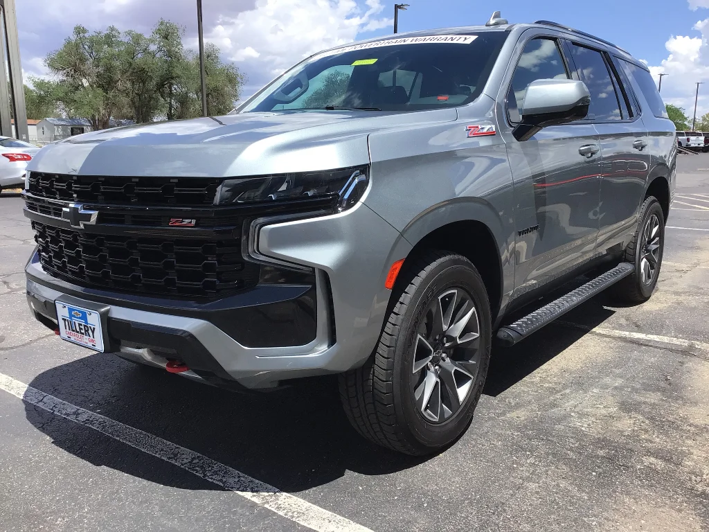 Used 2023 Sterling Gray Metallic Chevrolet Z71 image 3