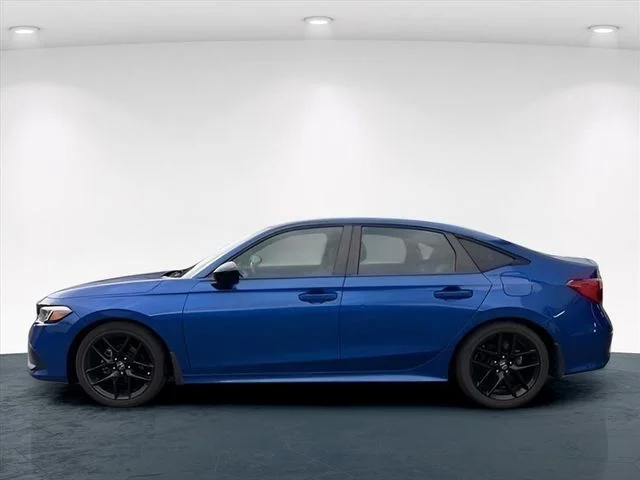 Used 2022 Blue Honda Sport image 3
