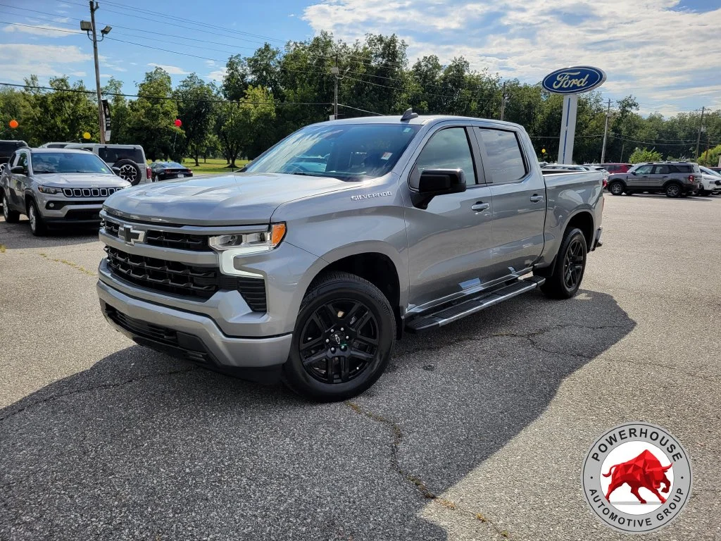Used 2024 Gray Chevrolet RST image 2