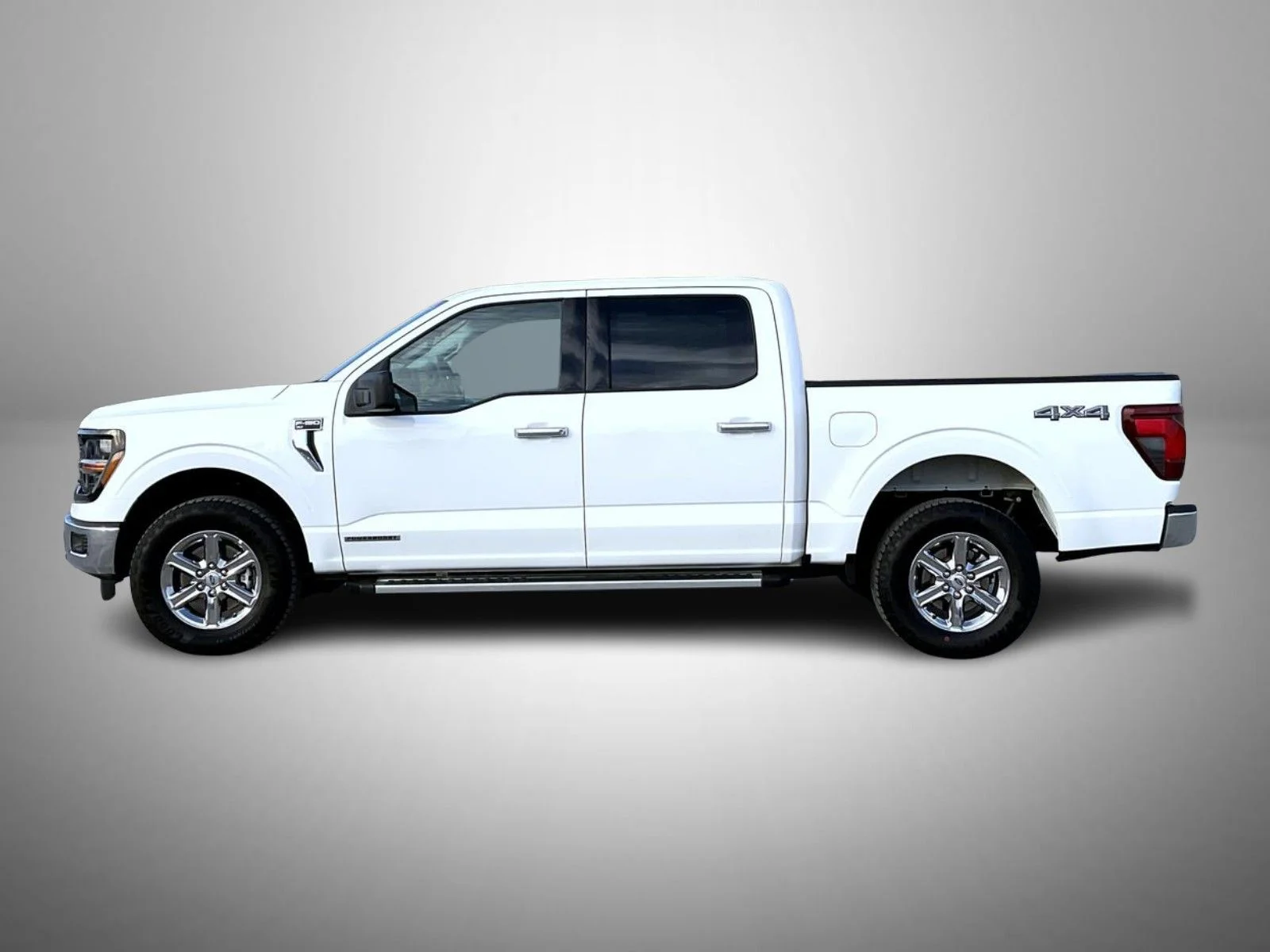 Used 2025 White Ford XLT image 8