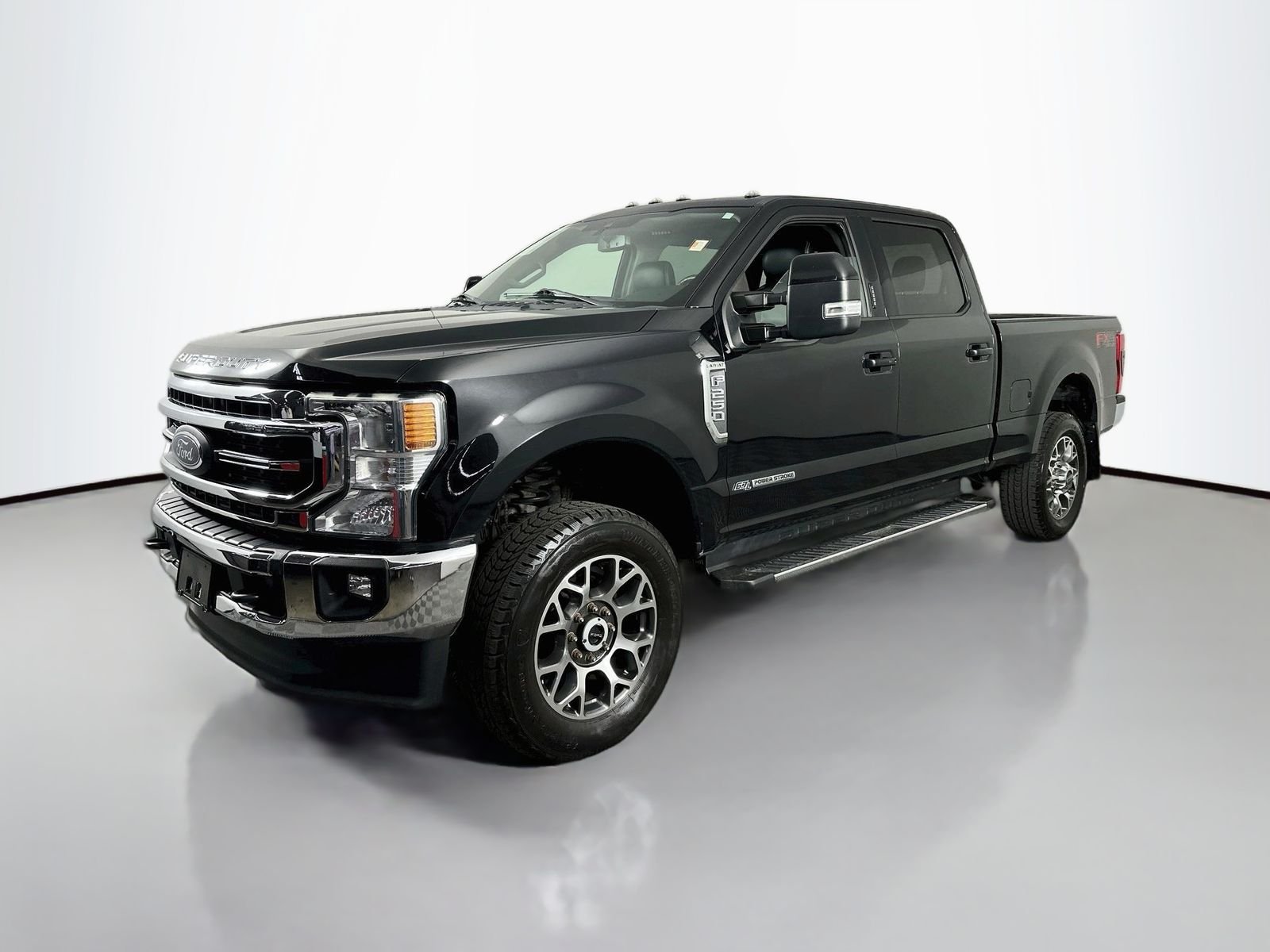 Used 2020 Black Metallic Ford Lariat image 3