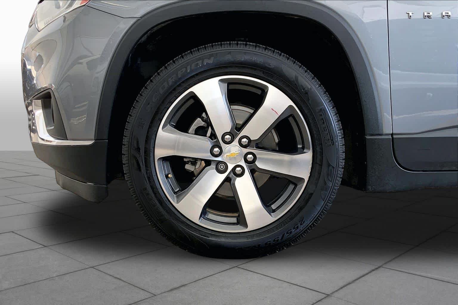 Used 2019 Satin Steel Metallic Chevrolet LT Leather image 11