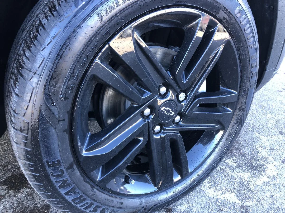 New 2026 Black Chevrolet FWD 4dr ACTIV image 9