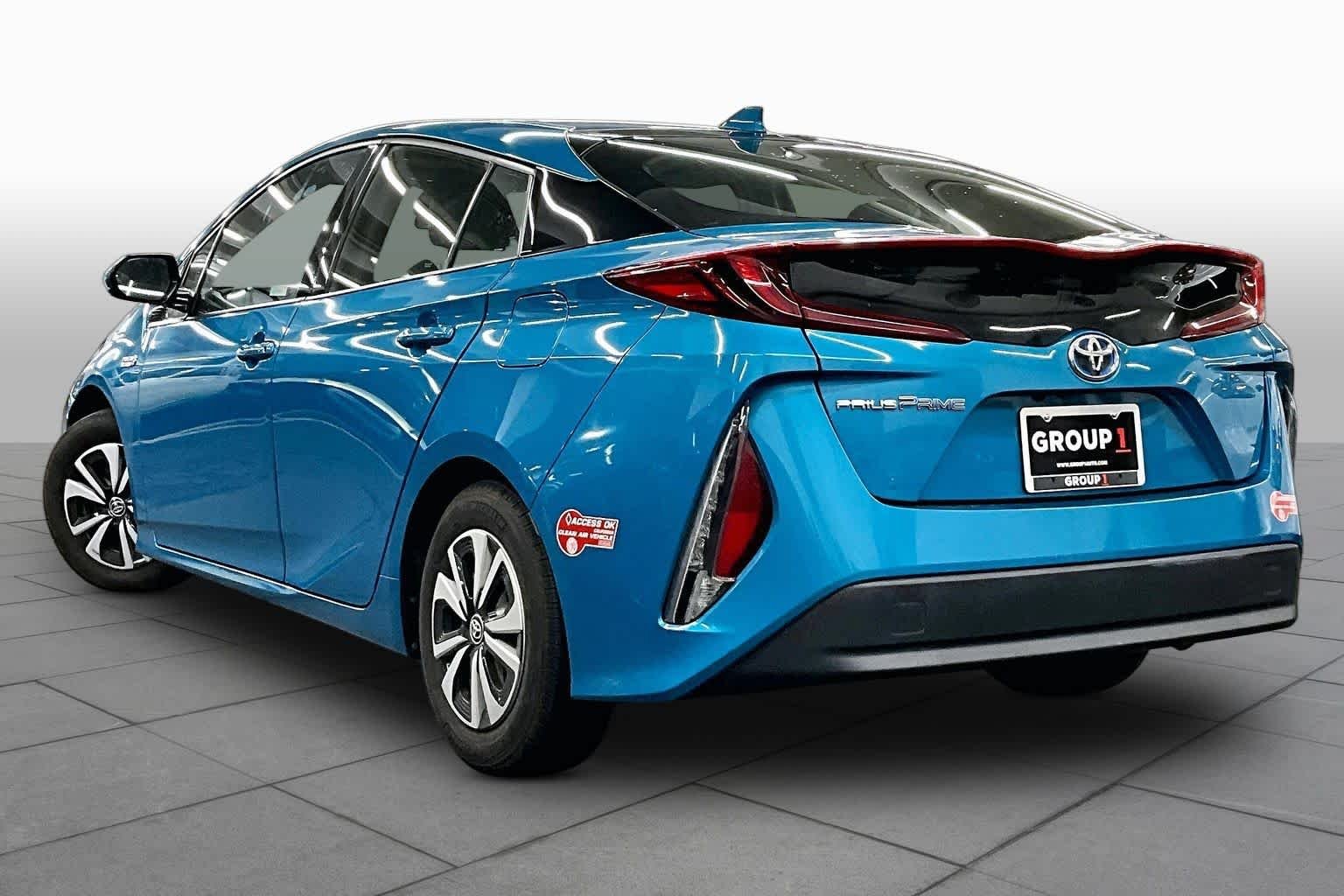 Used 2017 Blue Magnetism Toyota Premium image 11