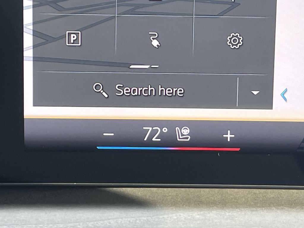New 2026 Silver BMW xDrive60 image 19