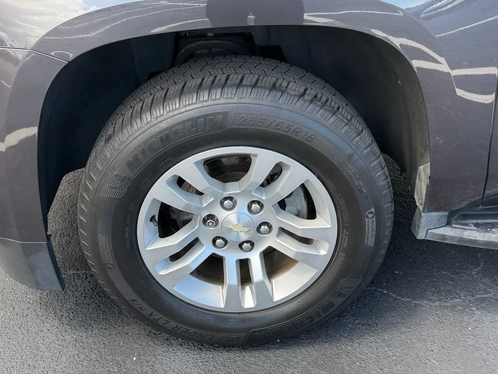 Certified Used 2018 TUNGSTEN METALLIC Chevrolet LT image 18