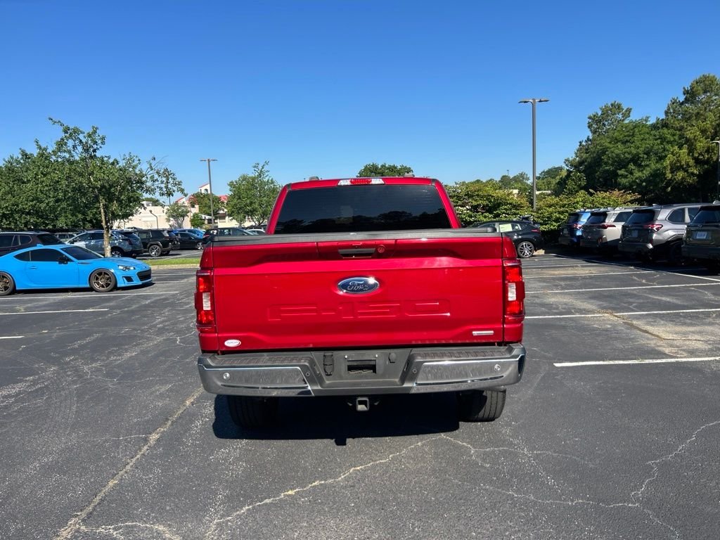 Used 2021 Red Ford XLT image 4
