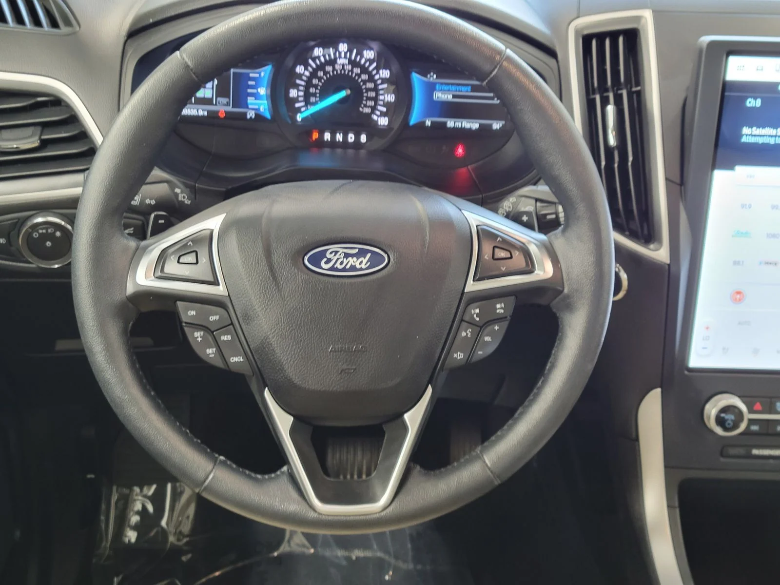 Used 2024 White Ford SEL image 29