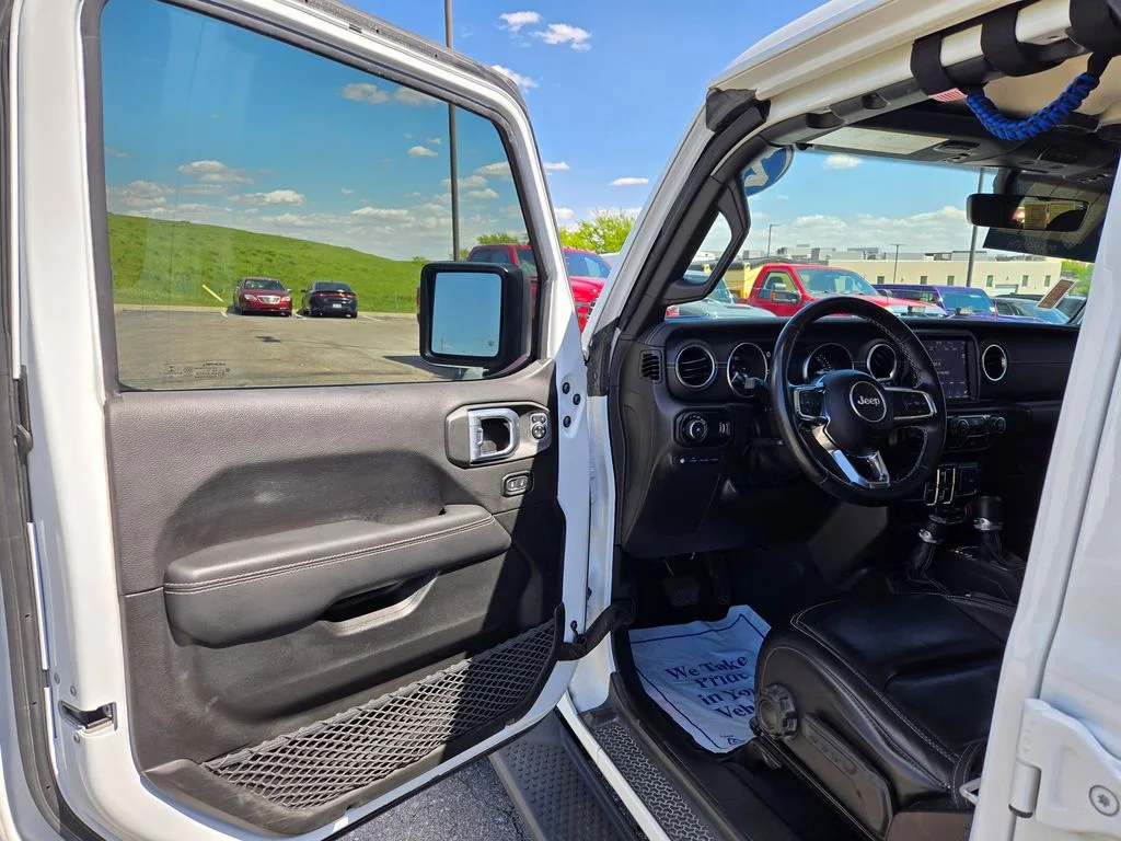 Used 2023 White Jeep Sahara 4xe image 11