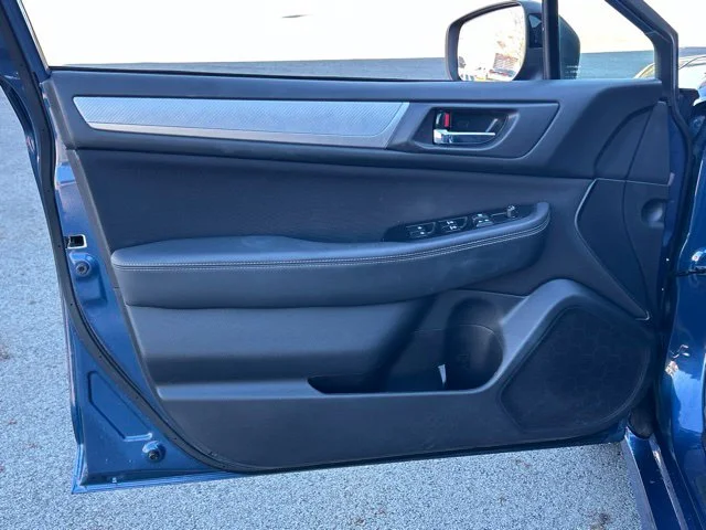 Used 2019 Blue Subaru 2.5i image 19