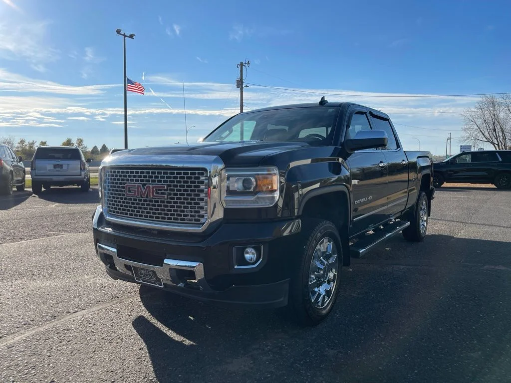 Used 2016 Black GMC Denali image 12