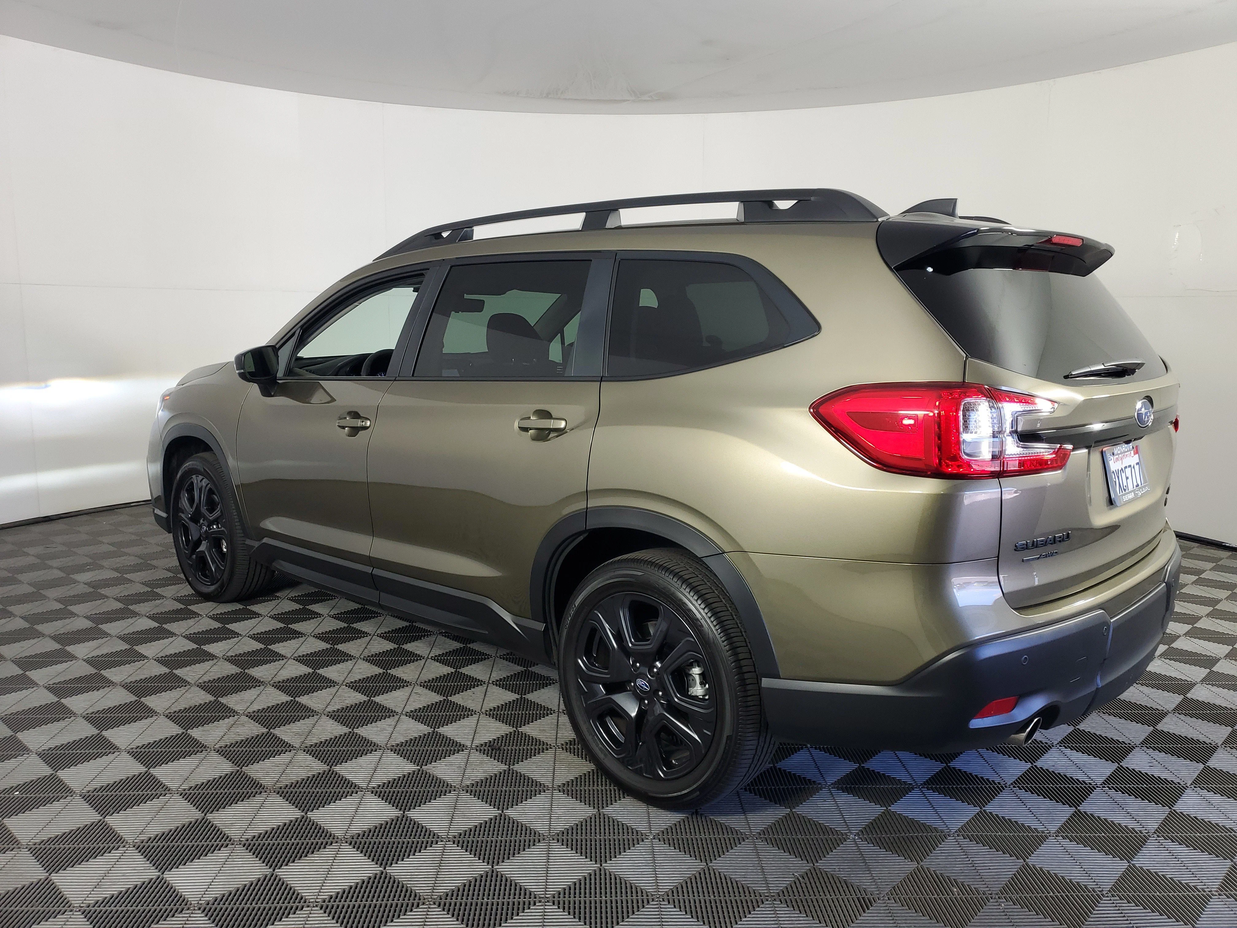 Certified Used 2025 Autumn Green Metallic Subaru Onyx Edition Touring image 6