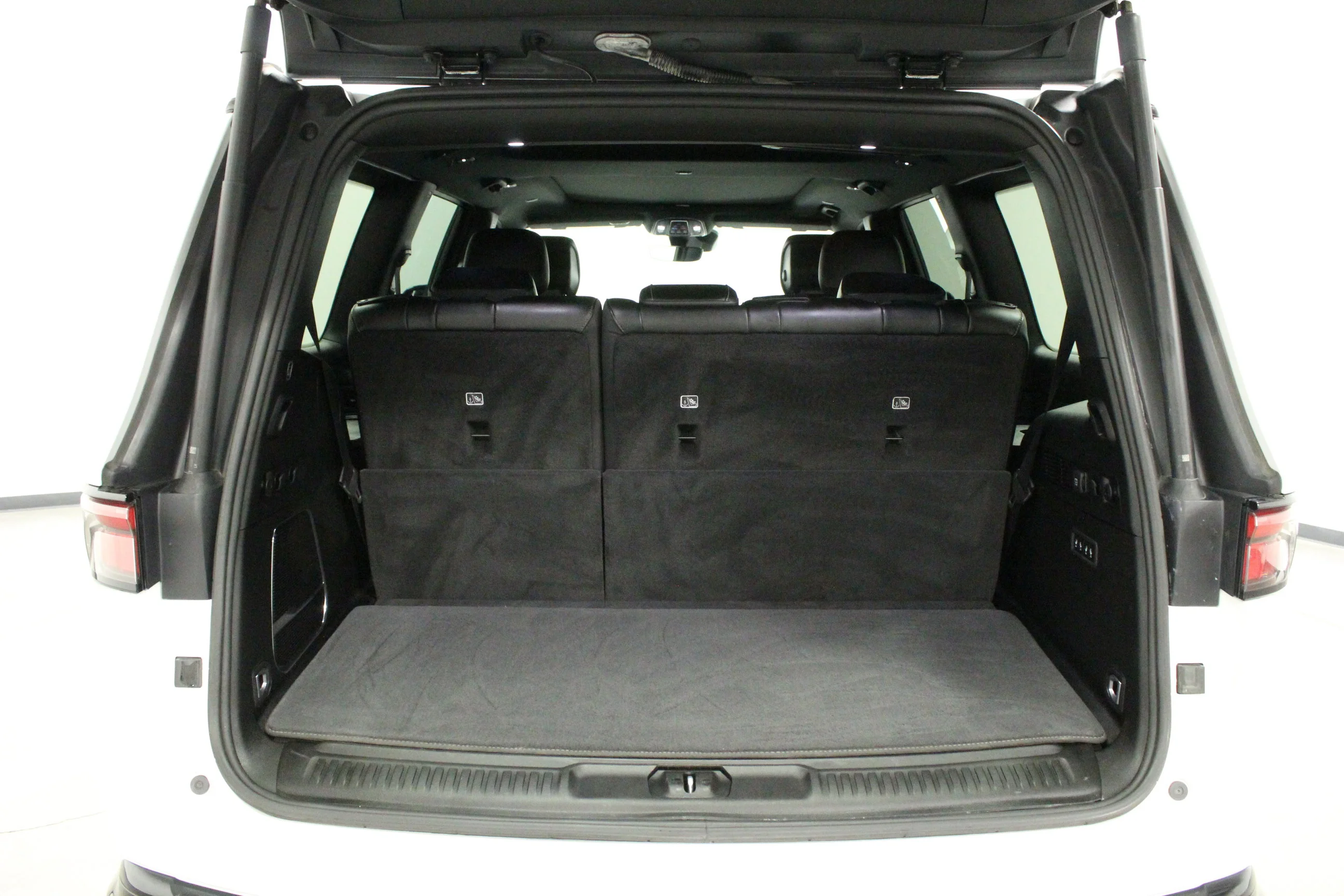 Used 2023 Bright White Clearcoat Jeep Series II image 16