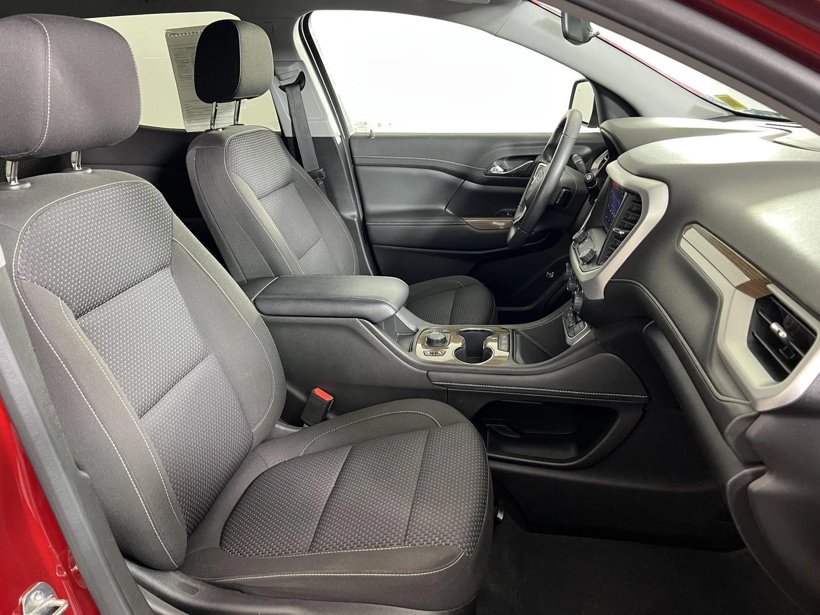 Used 2023 Volcanic Red Tintcoat GMC SLE image 25