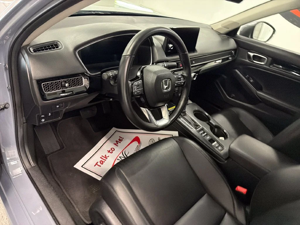 Used 2024 Gray Honda Touring image 11