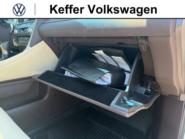 Used 2017  Lexus 350 image 29
