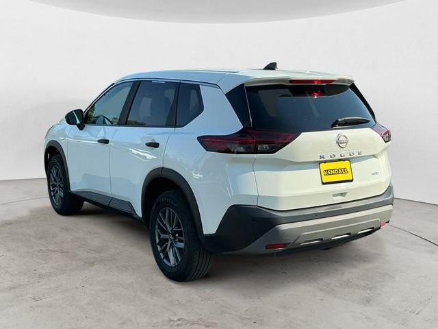 Used 2023 White Nissan S image 7