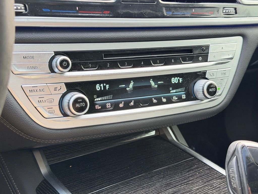 Used 2020 White BMW 740i image 43