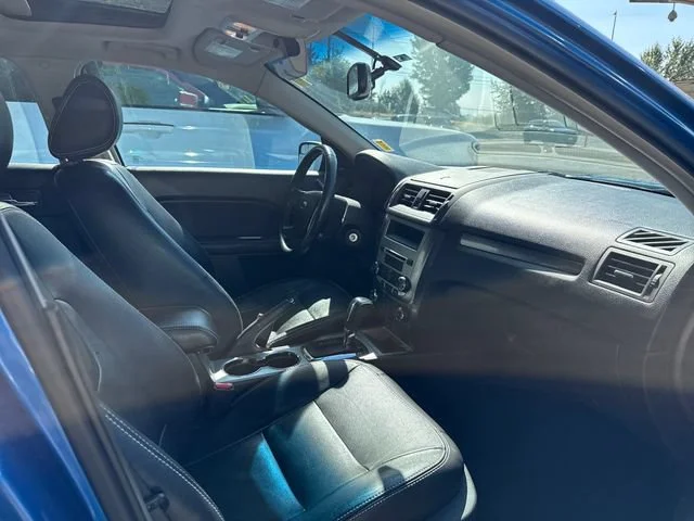 Used 2011 Blue Flame Metallic Ford SEL image 9