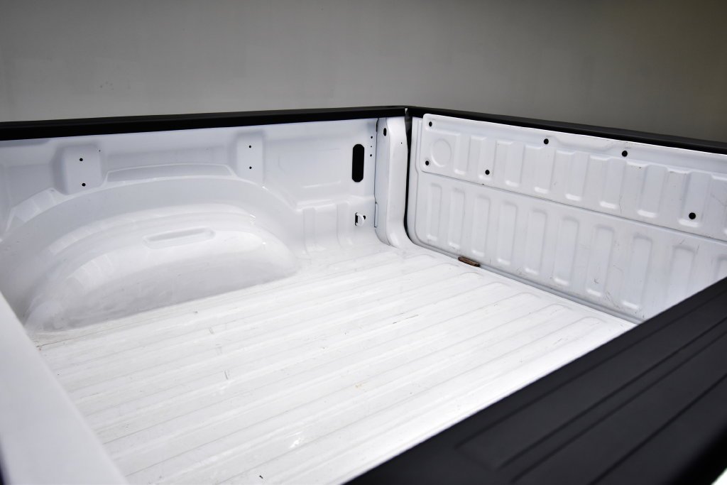 Certified Used 2025 Bright White Clearcoat RAM Big Horn image 23