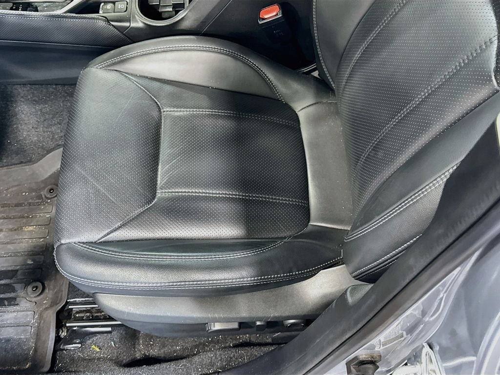 Used 2023 Silver Subaru Limited image 22