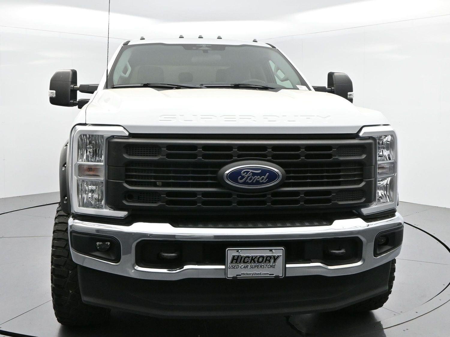 Used 2023 Oxford White Ford XL image 2